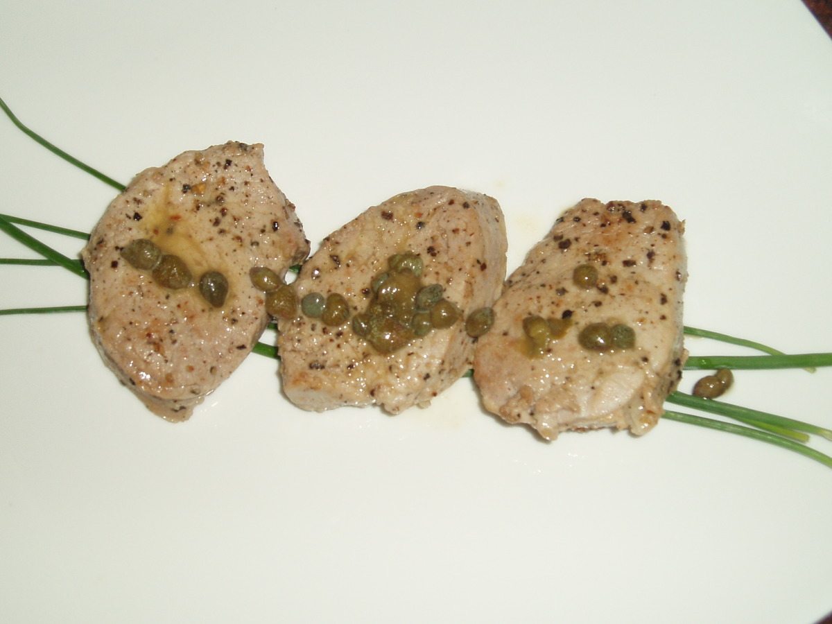 Pork Medallions With Lemon and Capers recipe