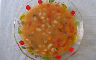 Greek Fasolatha (Navy Bean Soup)
